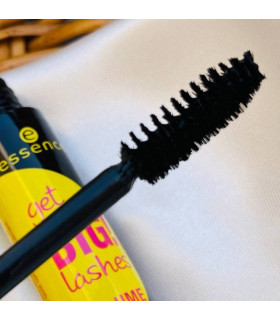 ریمل جدید مشکی زرد اسنس