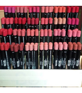 رژ لب مدادی وو