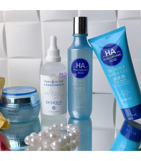 پک 4عددی روشن کننده و آبرسان هیالورونیک اسید بیوآکوا